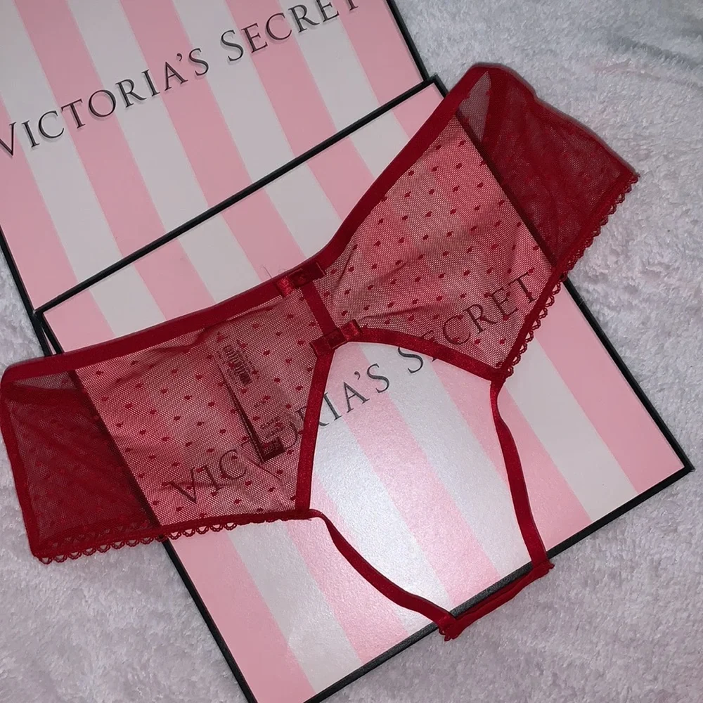 NEW WITH TAGS -TWO VICTORIA SECRET CHEEKY‎ PANTY